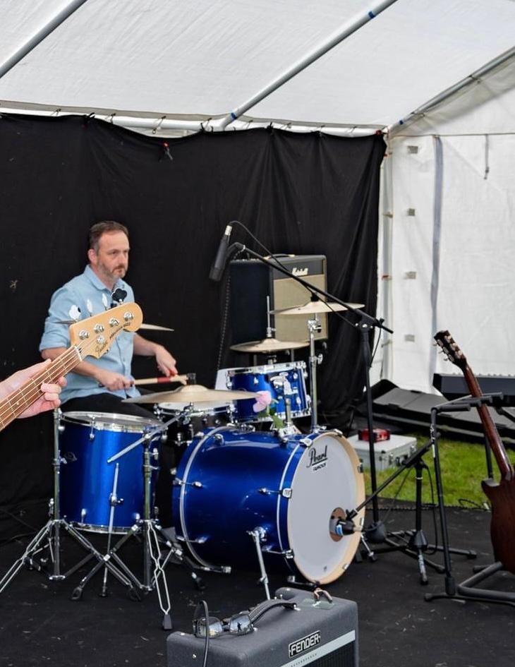 Wayne Francis, Drums, The Racoons
